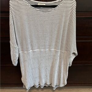 Max Studio Navy and White Striped Short Sleeve Top